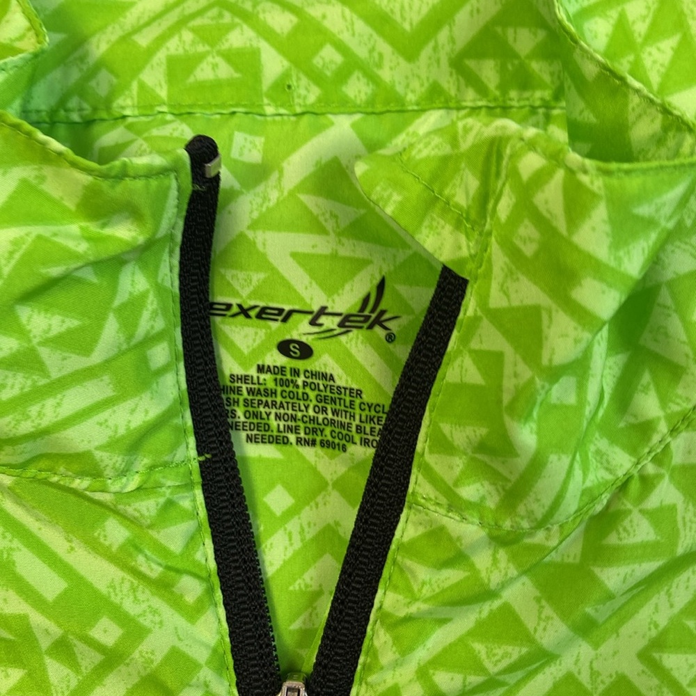 Exertek Lightweight Wind Jacket - image 2